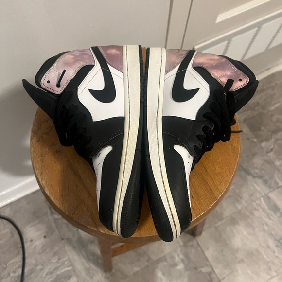 Retro 1 mids Jordan men size 9.5 - Picture 2 of 6